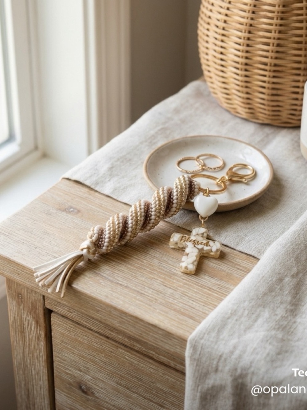 Ivory Blessings Keychain - Picture 2 of 3